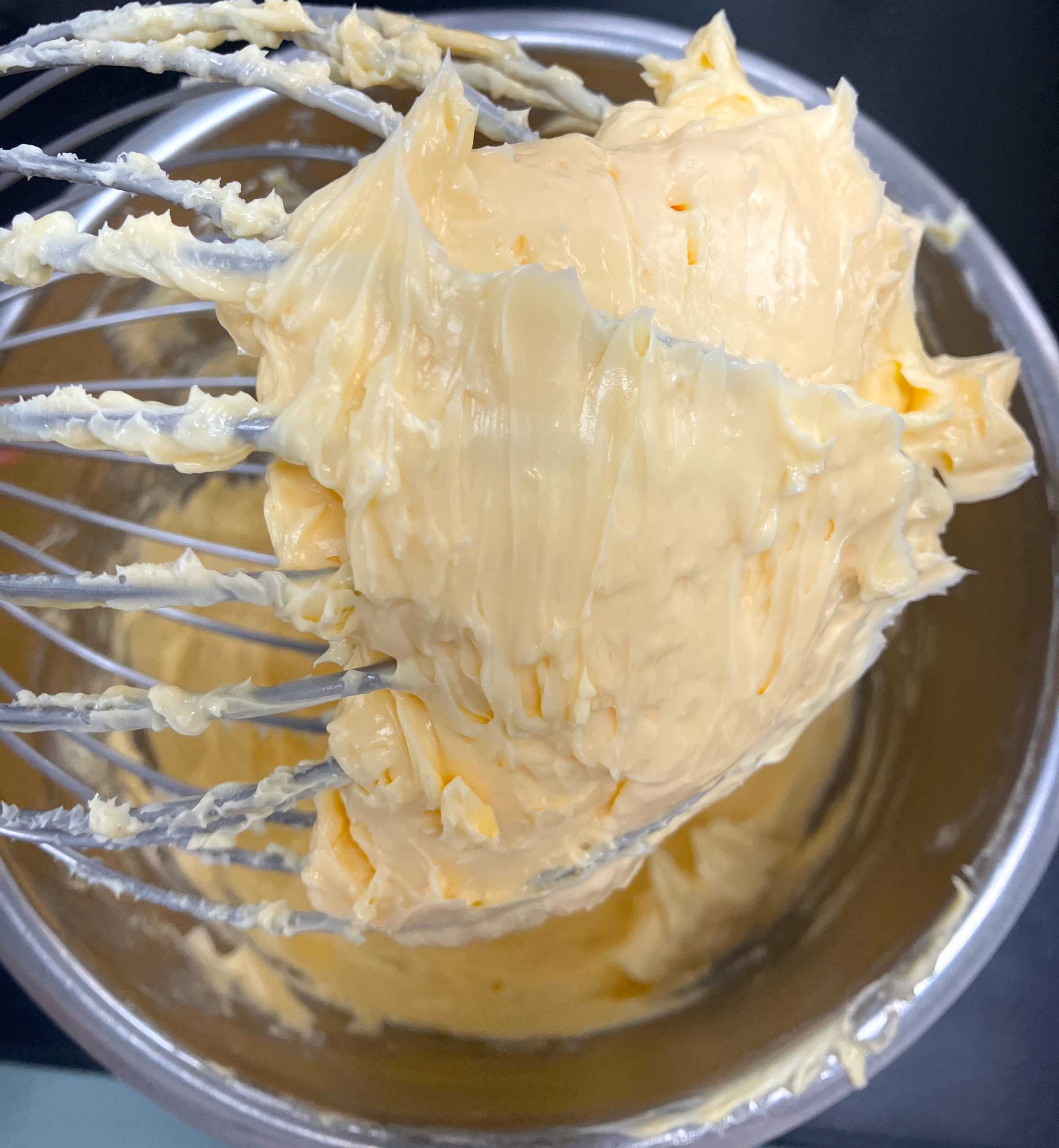 パータ・ボンブタイプのバタークリーム