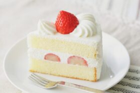 プロが教えるスポンジケーキの口どけ改善術｜3つのポイント徹底解説
